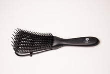 Load image into Gallery viewer, Detangle Brushes